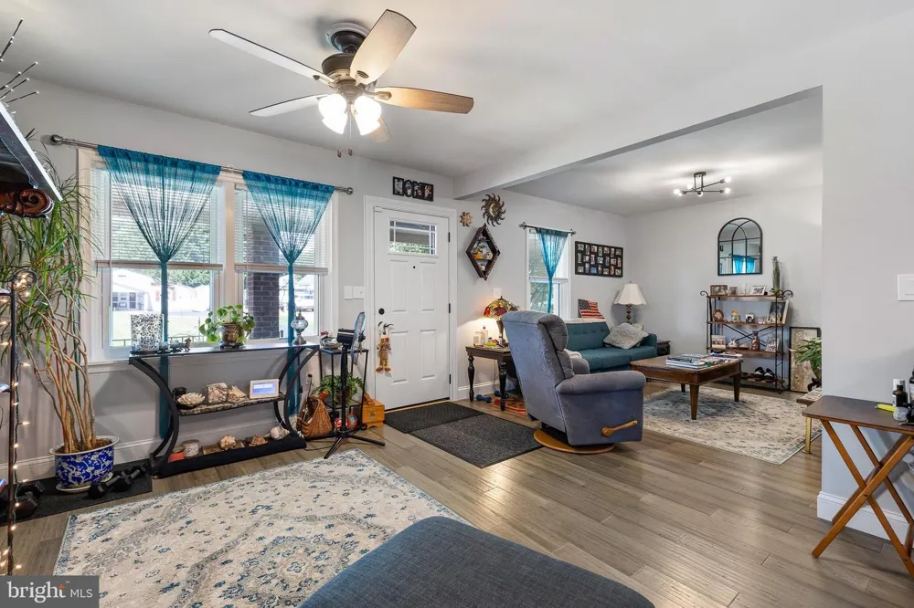2404 LINCOLN AVENUE Claymont, DE 19703