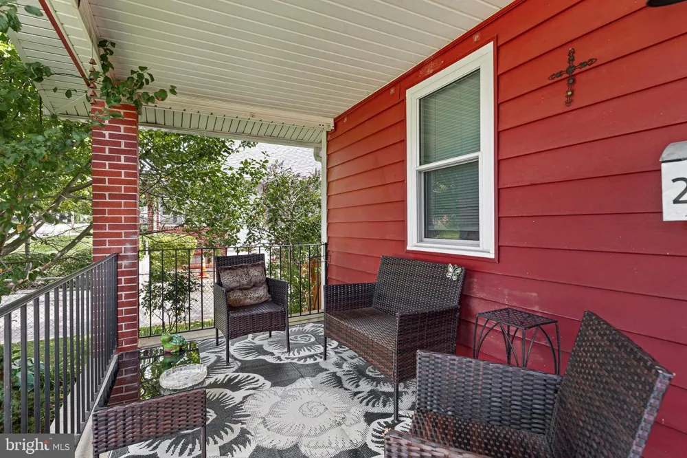 2404 LINCOLN AVENUE Claymont, DE 19703