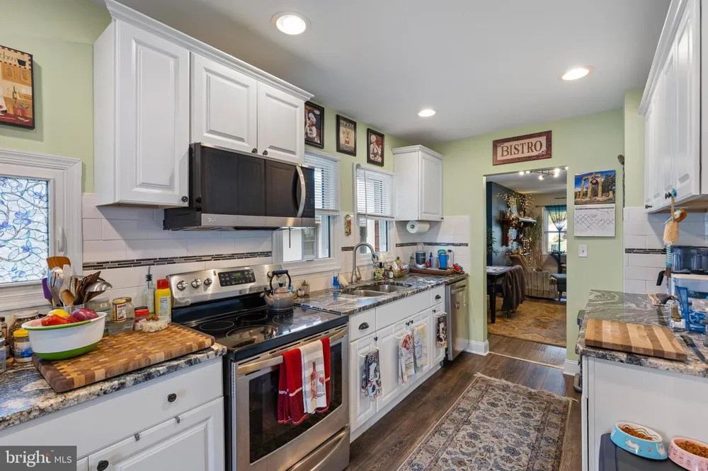 2404 LINCOLN AVENUE Claymont, DE 19703