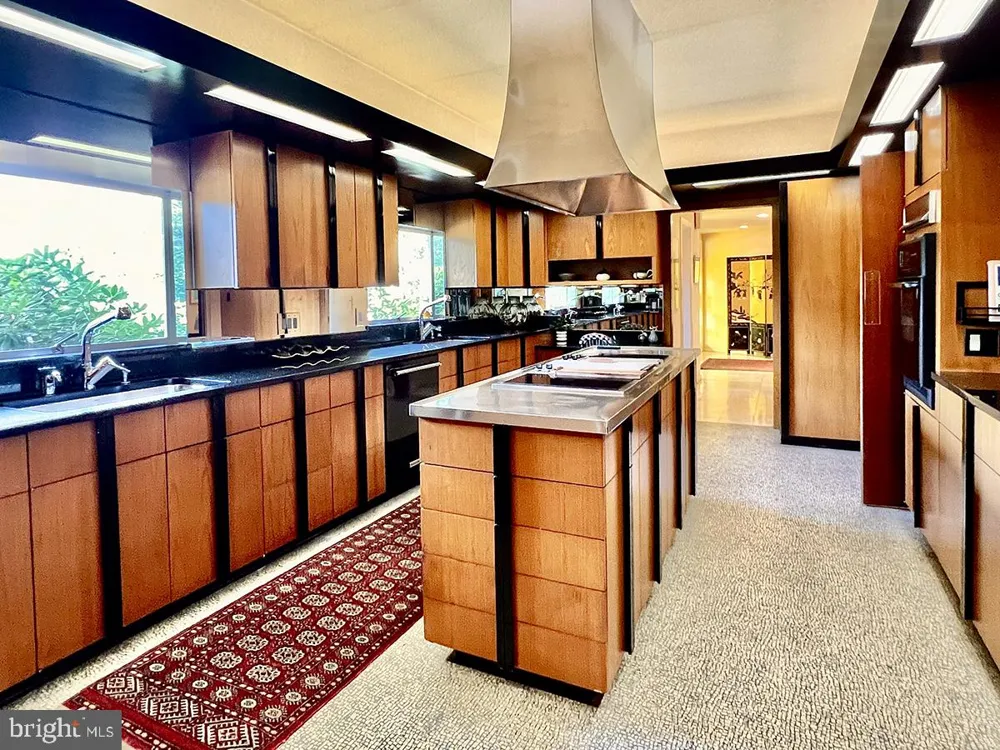 1701 LORRAINE ROAD Reading, PA 19604