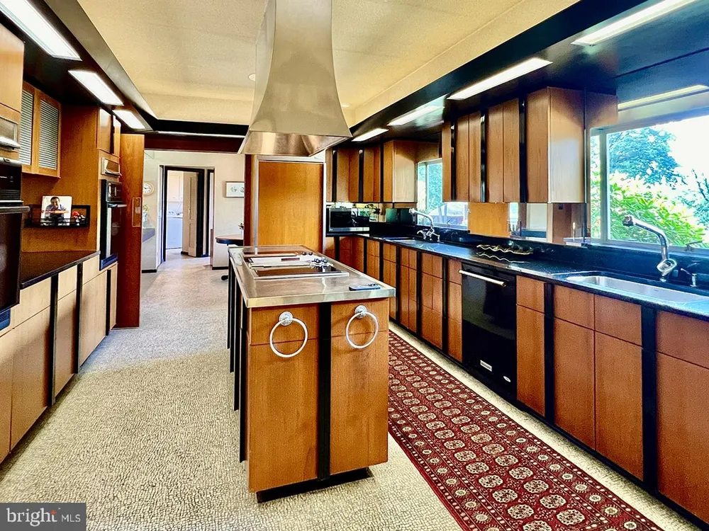 1701 LORRAINE ROAD Reading, PA 19604