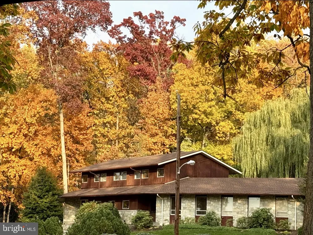 1701 LORRAINE ROAD Reading, PA 19604