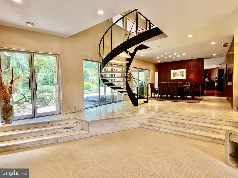 1701 LORRAINE ROAD Reading, PA 19604