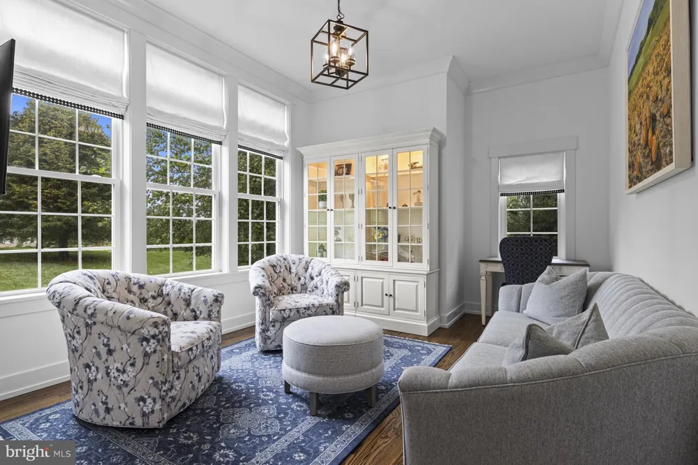 202 ARROWWOOD LANE Chadds Ford, PA 19317