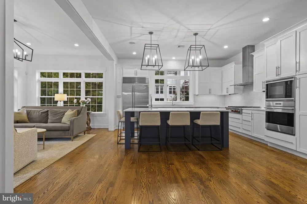 202 ARROWWOOD LANE Chadds Ford, PA 19317