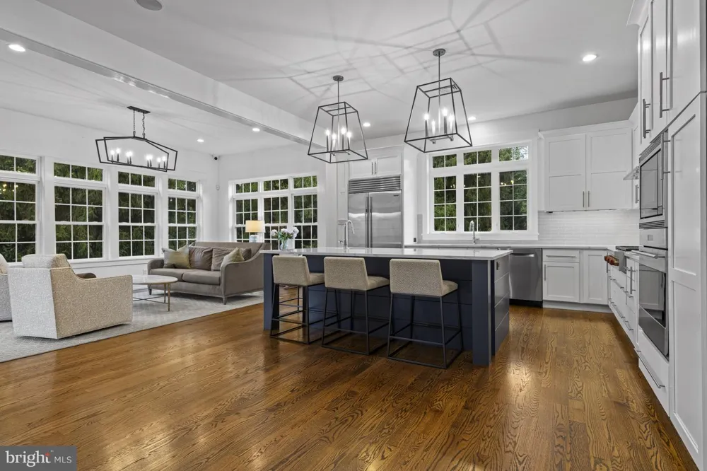 202 ARROWWOOD LANE Chadds Ford, PA 19317