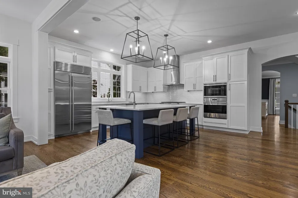 202 ARROWWOOD LANE Chadds Ford, PA 19317