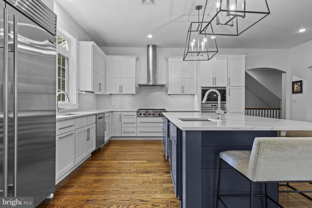 202 ARROWWOOD LANE Chadds Ford, PA 19317