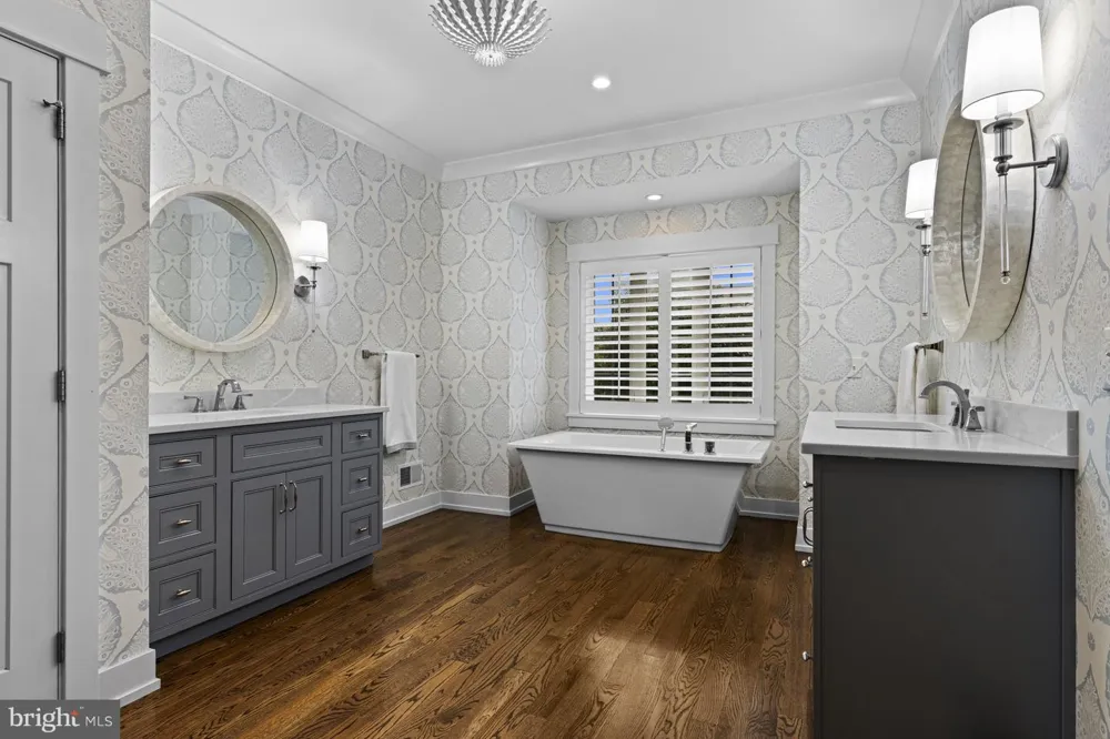 202 ARROWWOOD LANE Chadds Ford, PA 19317