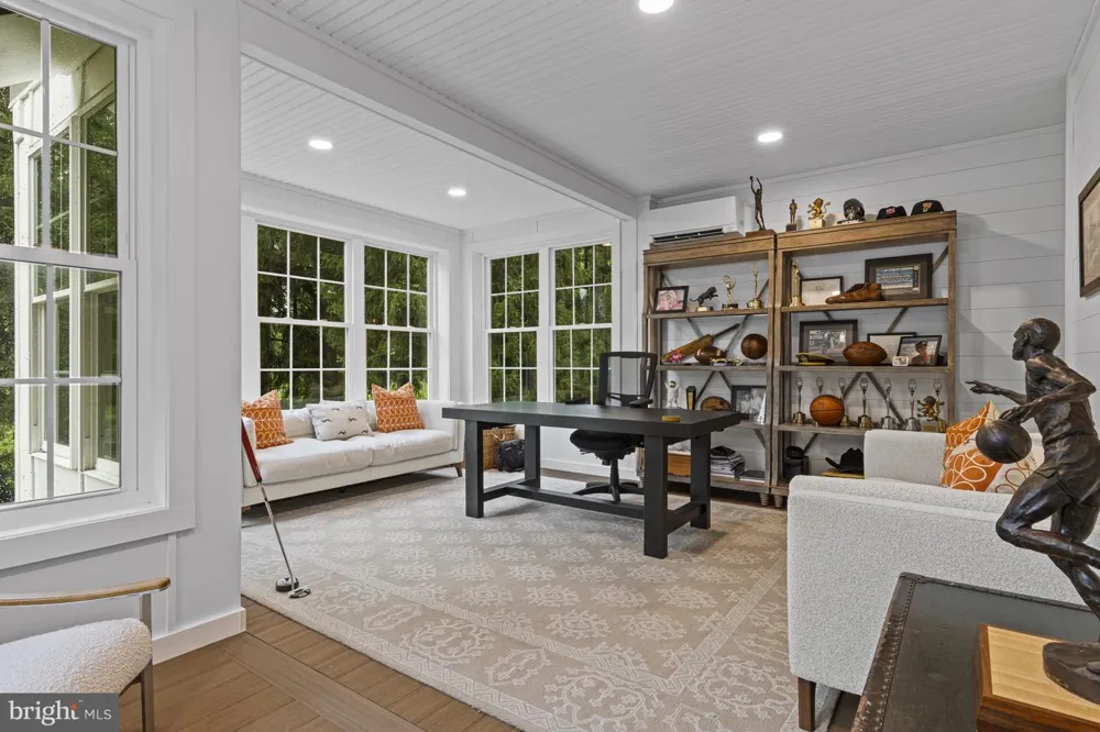 202 ARROWWOOD LANE Chadds Ford, PA 19317