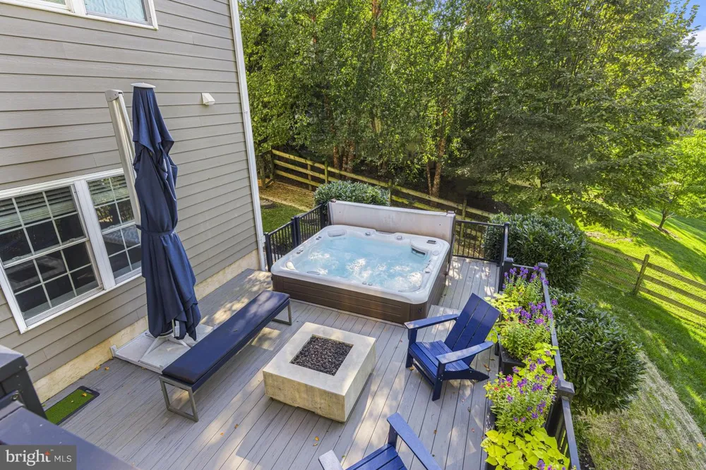 202 ARROWWOOD LANE Chadds Ford, PA 19317