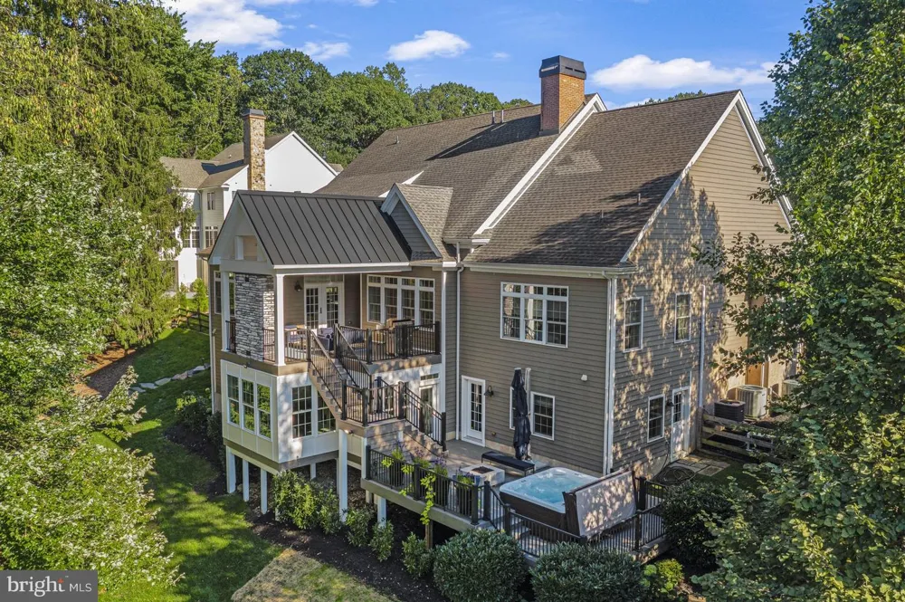 202 ARROWWOOD LANE Chadds Ford, PA 19317