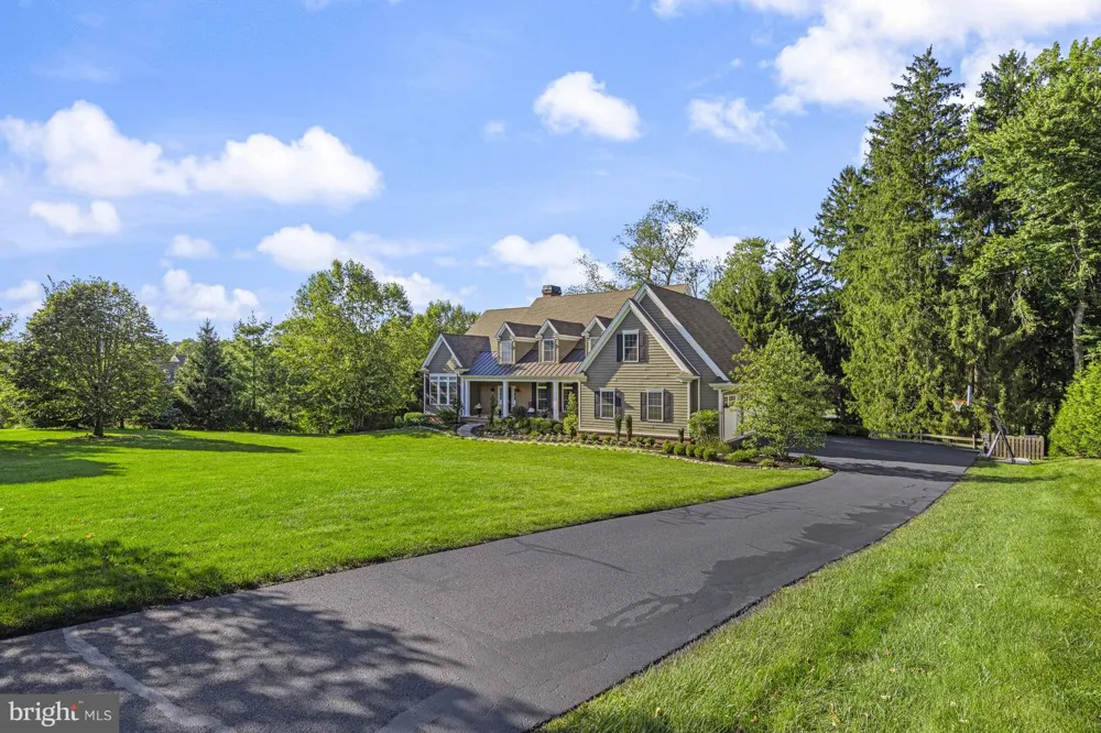 202 ARROWWOOD LANE Chadds Ford, PA 19317