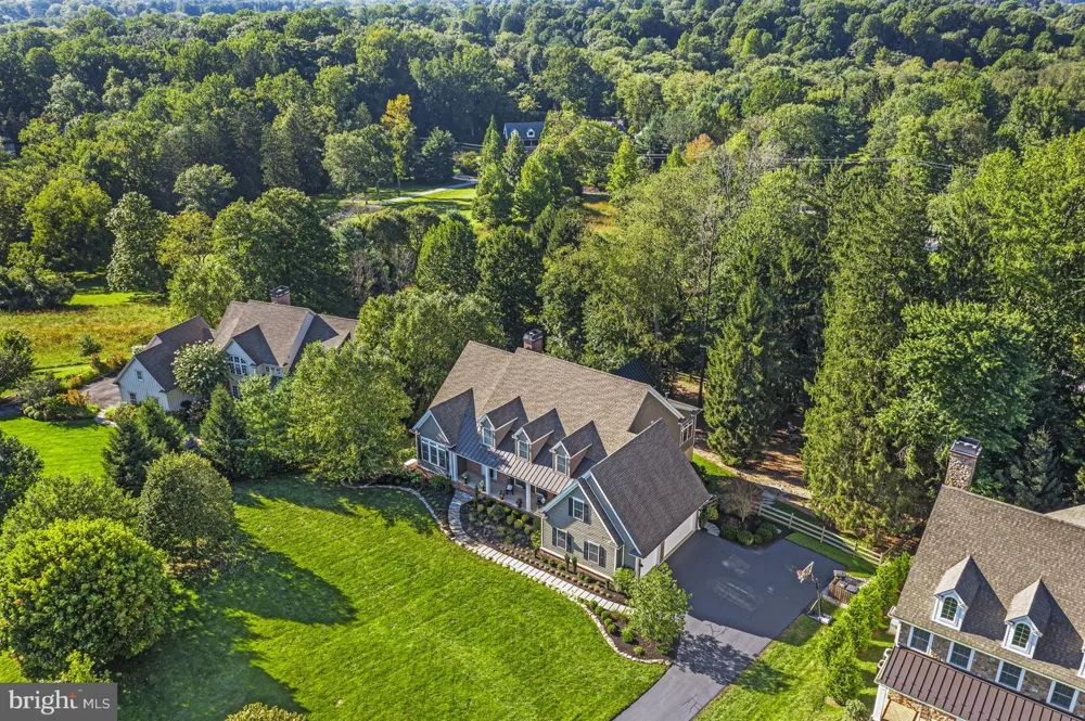 202 ARROWWOOD LANE Chadds Ford, PA 19317