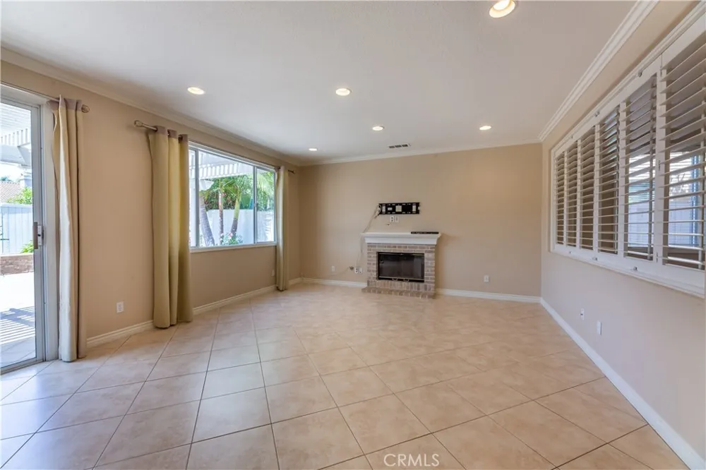14 Monument Irvine, CA 92602