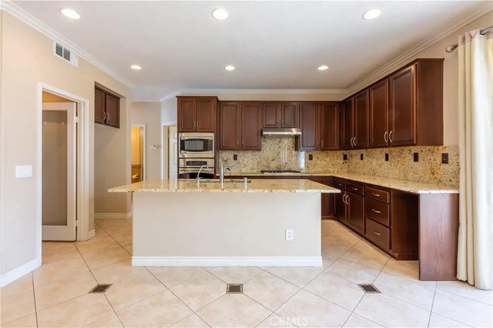 14 Monument Irvine, CA 92602