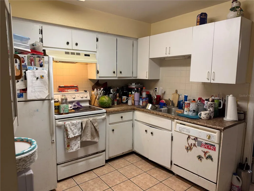 2293 18TH AVE SW Largo, FL 33774