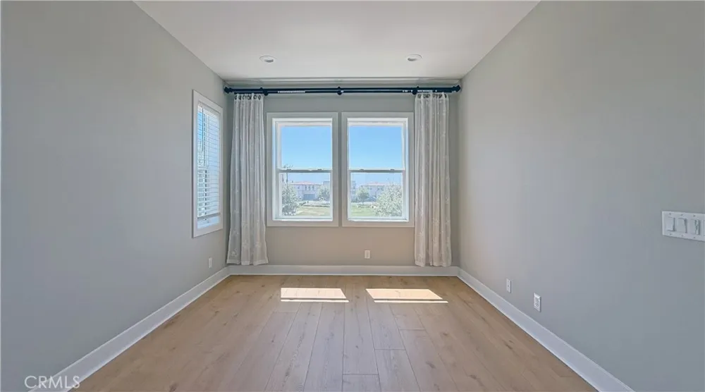 110 Orange Grv Lake Forest, CA 92630