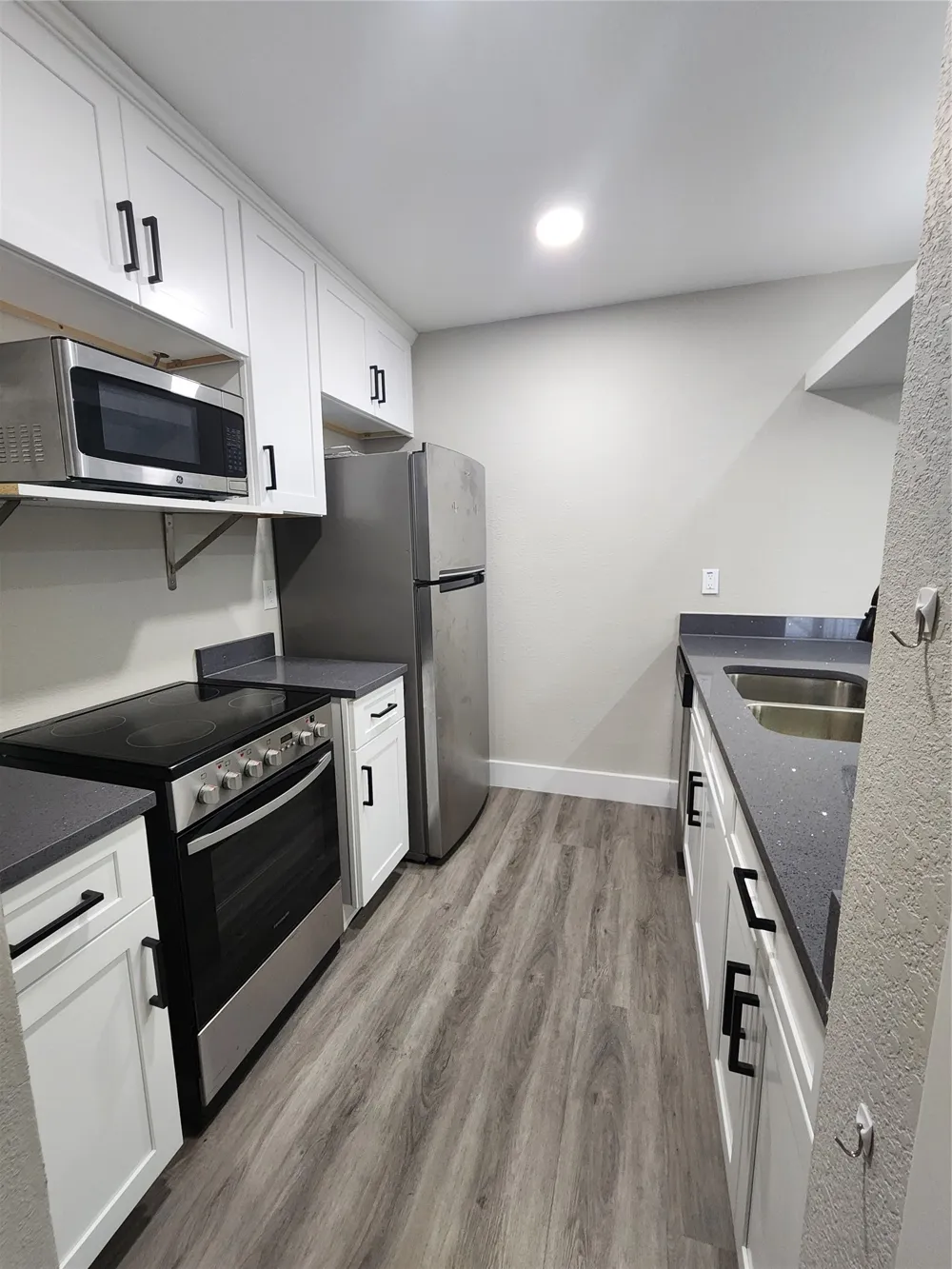 2200 E Trinity Mills Road #201 Carrollton, TX 75006