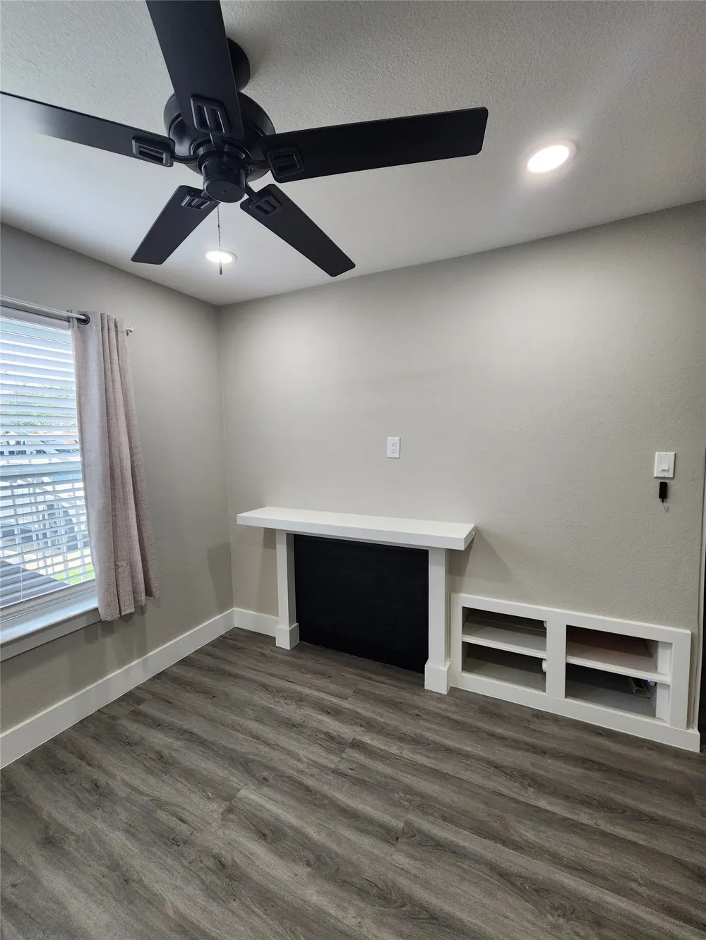 2200 E Trinity Mills Road #201 Carrollton, TX 75006