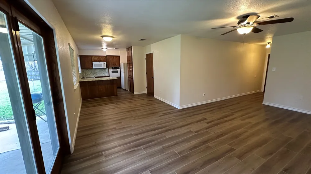 5916 Kary Lynn Drive S Watauga, TX 76148