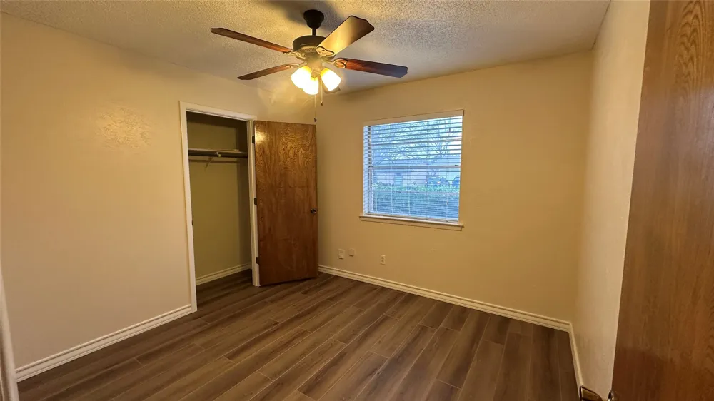 5916 Kary Lynn Drive S Watauga, TX 76148