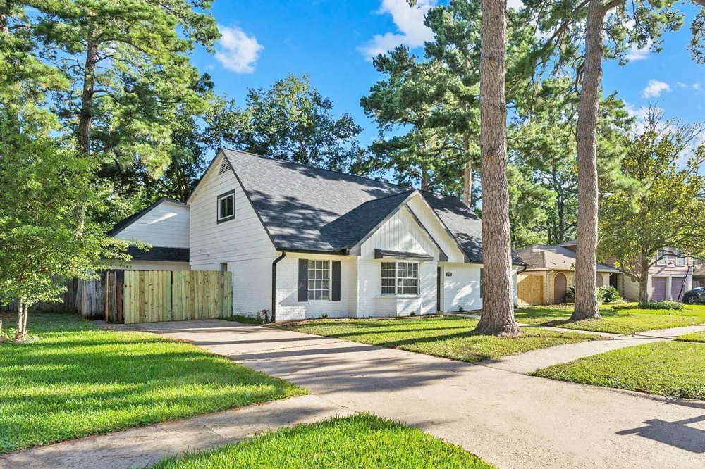 4702 Elmbrook Drive Spring, TX 77388