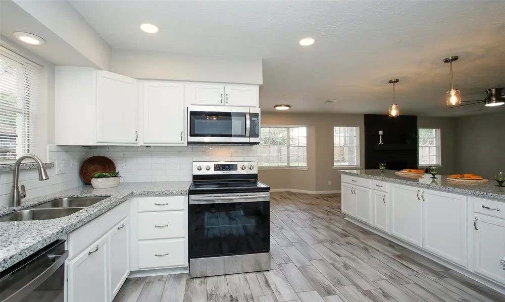 4702 Elmbrook Drive Spring, TX 77388