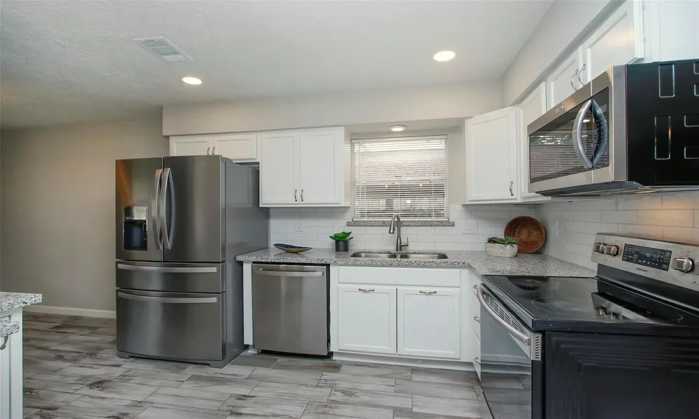 4702 Elmbrook Drive Spring, TX 77388