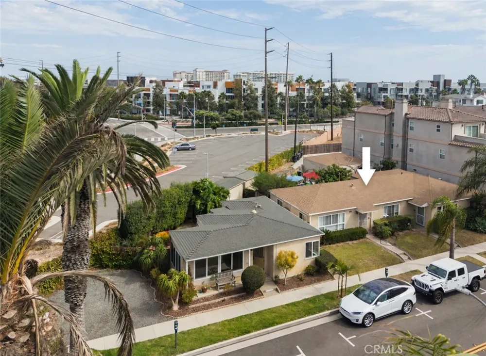 316 2nd Huntington Beach, CA 92648