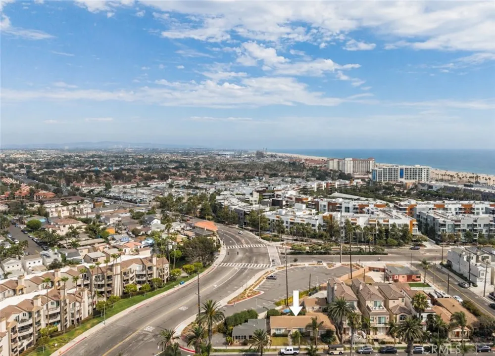 316 2nd Huntington Beach, CA 92648
