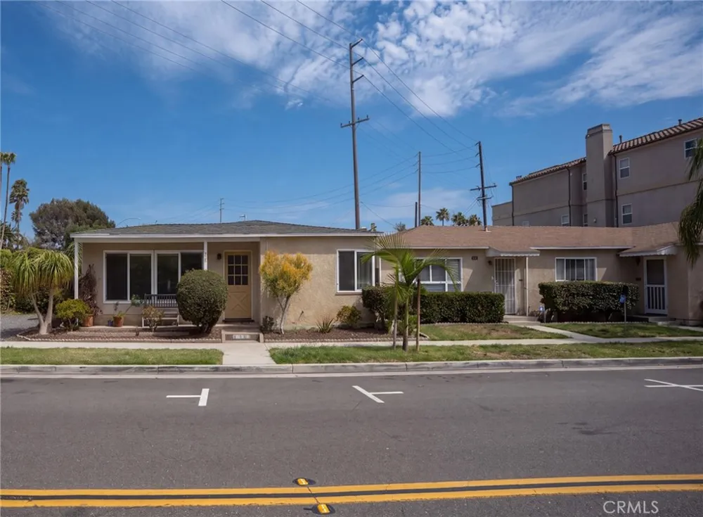 316 2nd Huntington Beach, CA 92648
