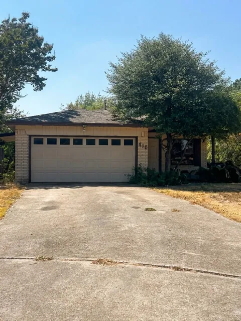 410 Summit Drive
