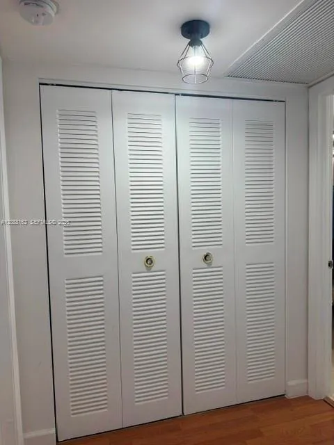 8363 Lake Dr #504 Doral, FL 33166