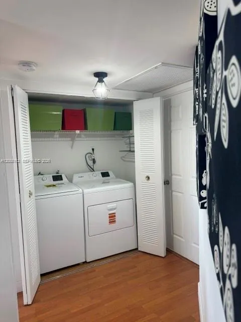 8363 Lake Dr #504 Doral, FL 33166