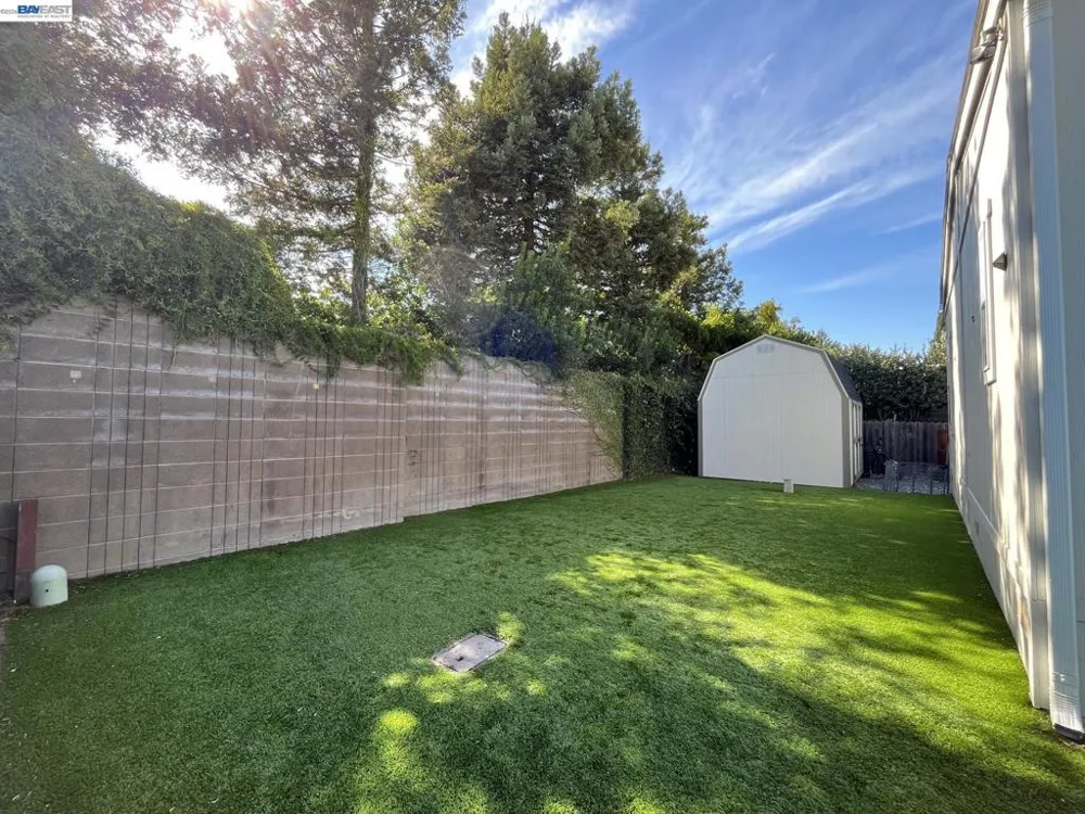 2702 Pueblo Creek Hayward, CA 94545