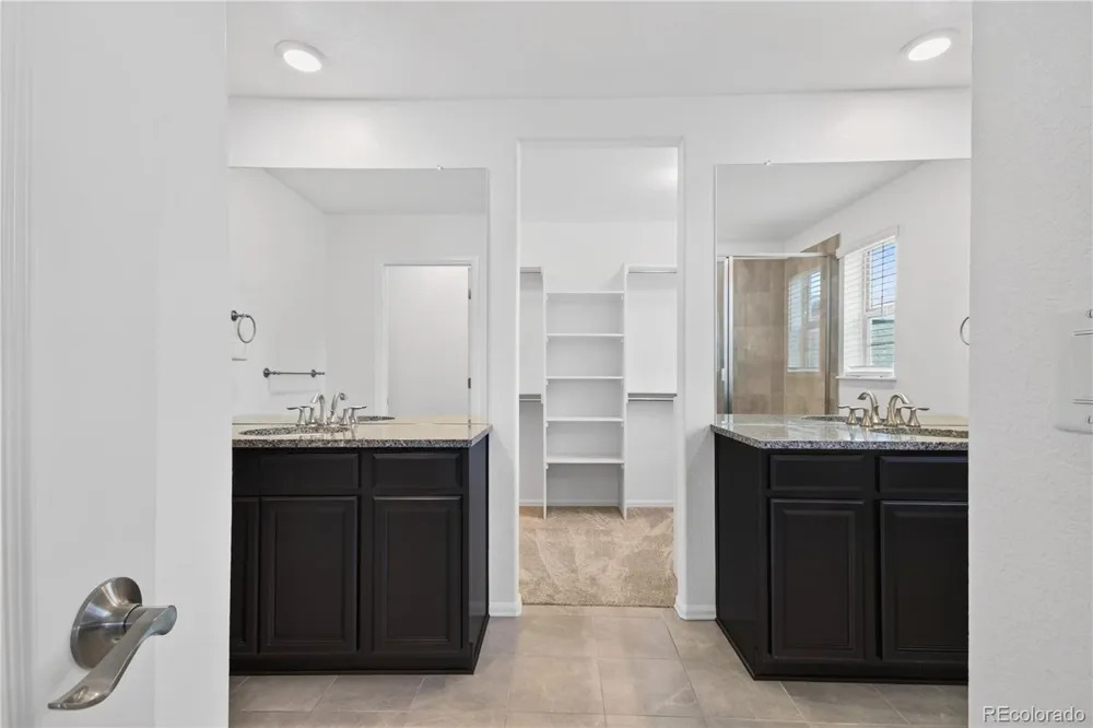 9725 Bennett Peak Street Littleton, CO 80125