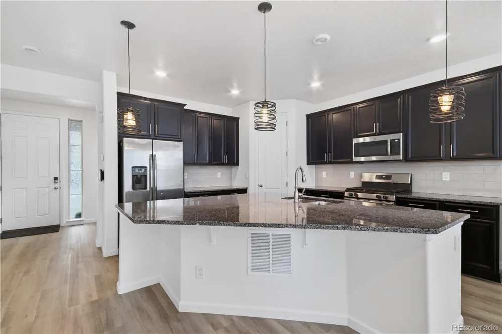 9725 Bennett Peak Street Littleton, CO 80125