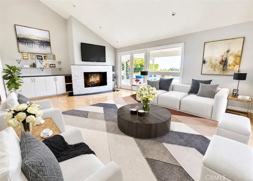 16972 Oak View Drive Encino, CA 91436
