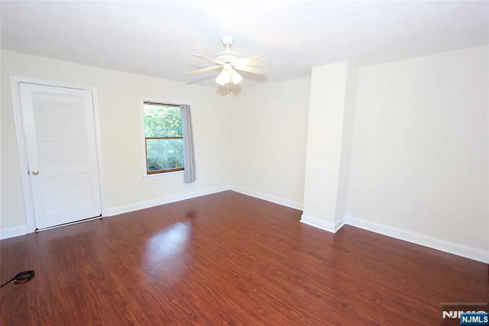 181 Midland Avenue Paramus, NJ 07652