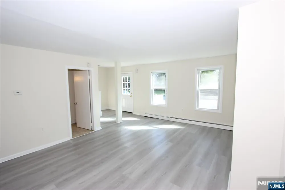 181 Midland Avenue Paramus, NJ 07652