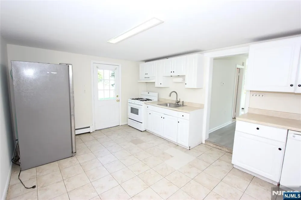 181 Midland Avenue Paramus, NJ 07652