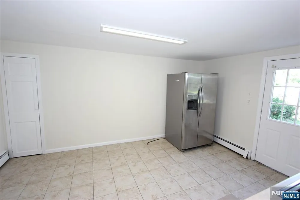 181 Midland Avenue Paramus, NJ 07652