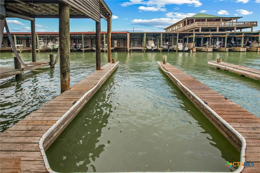 464 15th Street Port O'Connor, TX 77982