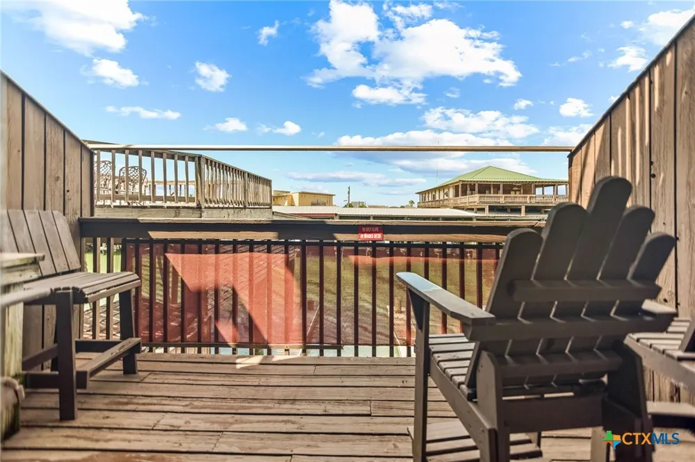 464 15th Street Port O'Connor, TX 77982