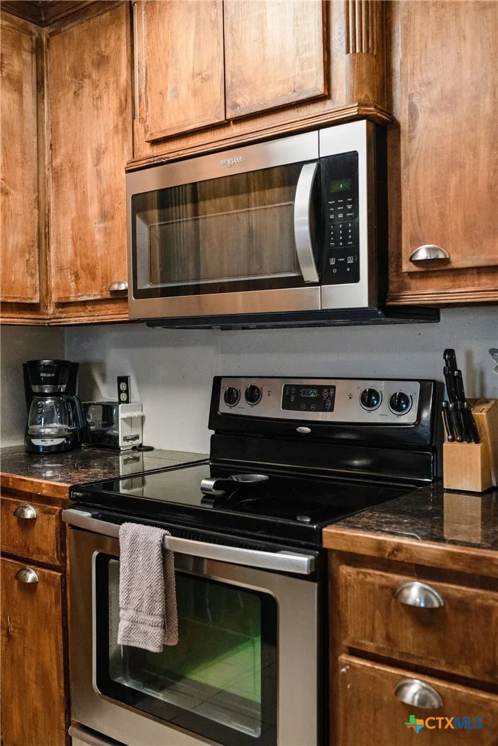 464 15th Street Port O'Connor, TX 77982