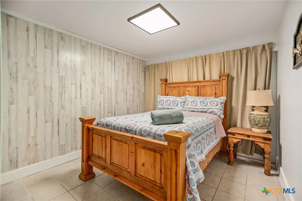464 15th Street Port O'Connor, TX 77982
