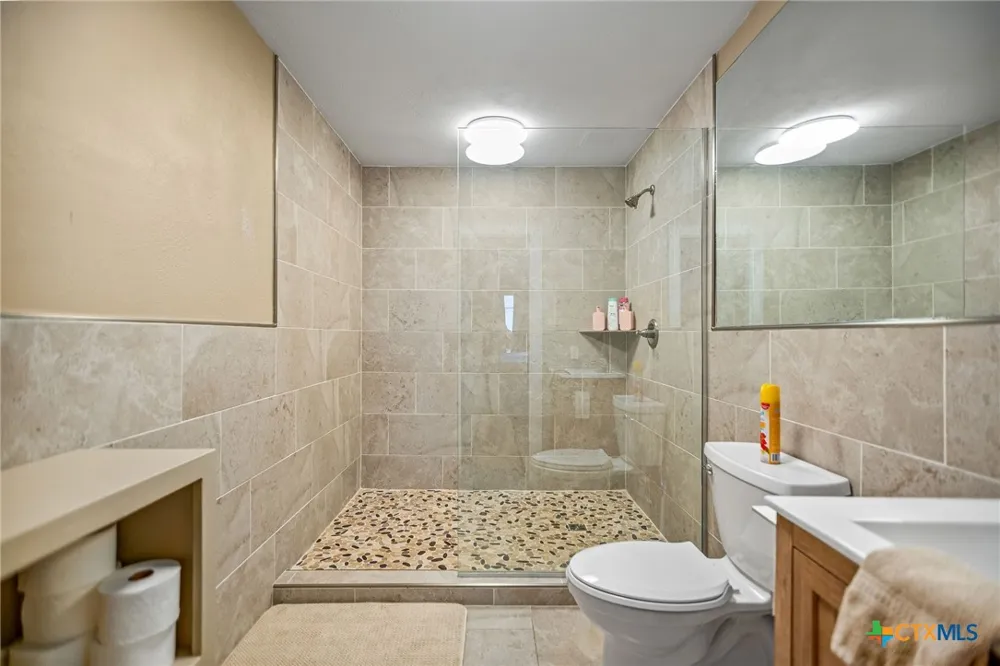464 15th Street Port O'Connor, TX 77982