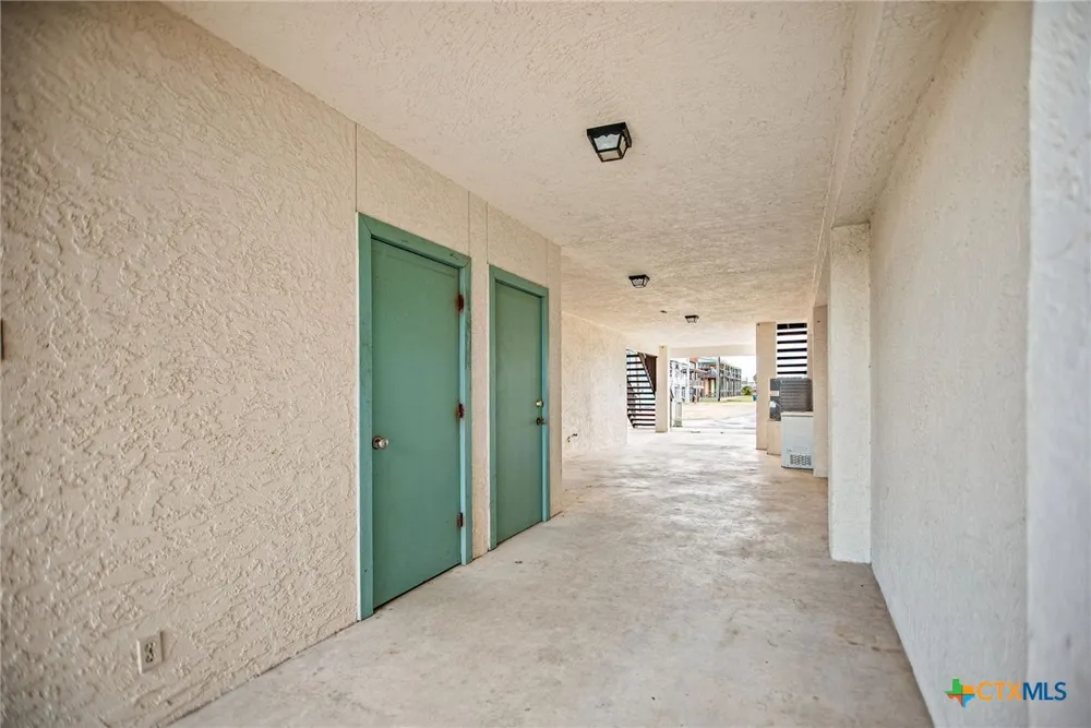 464 15th Street Port O'Connor, TX 77982