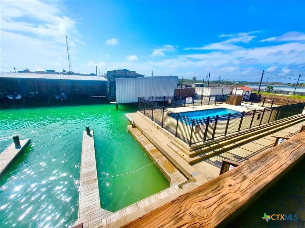 464 15th Street Port O'Connor, TX 77982